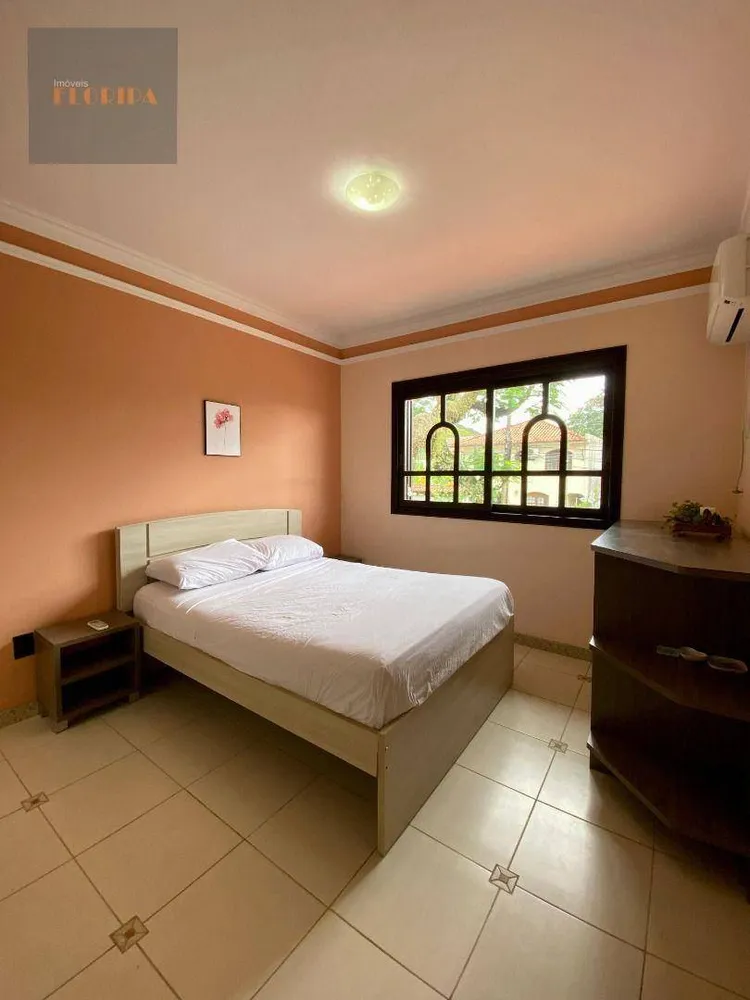 Casa, 3 quartos, 219 m² - Foto 11