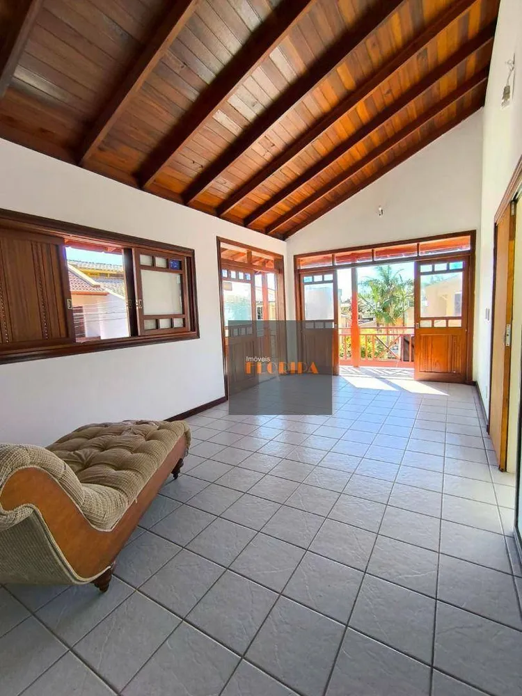 Casa, 3 quartos, 220 m² - Foto 13