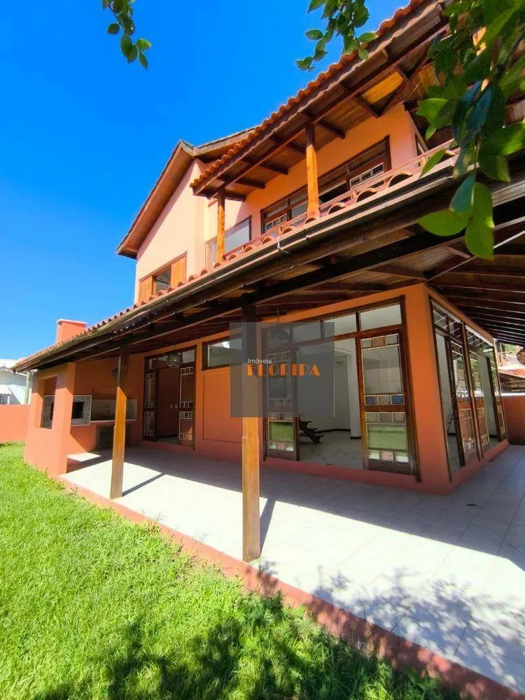 Casa, 3 quartos, 220 m² - Foto 3