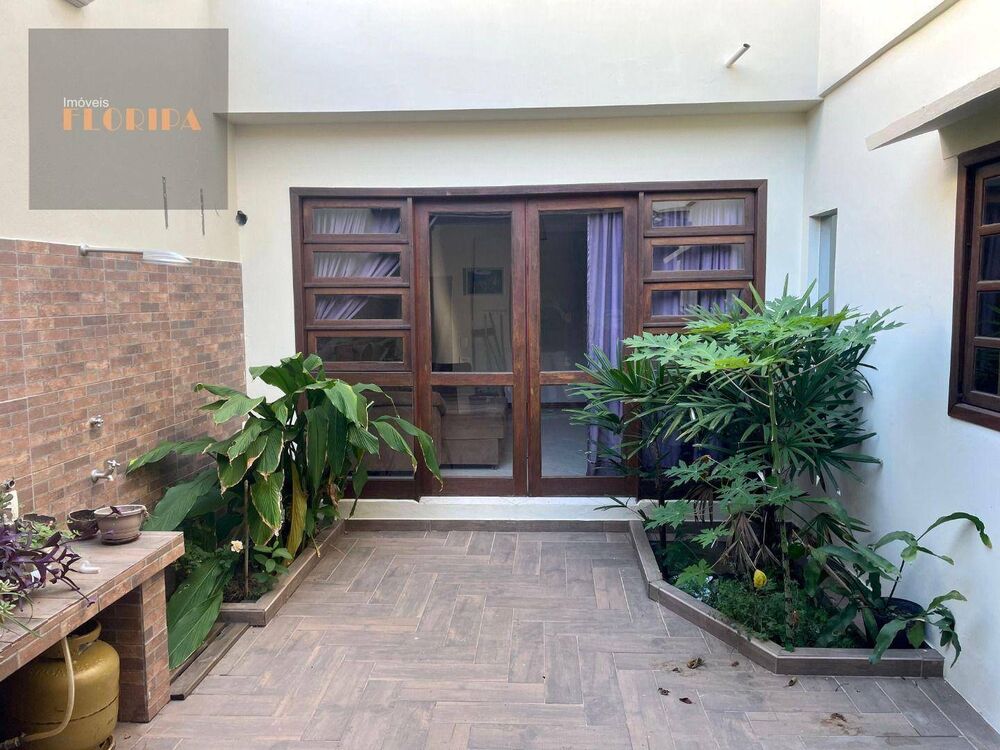 Casa, 4 quartos, 228 m² - Foto 3