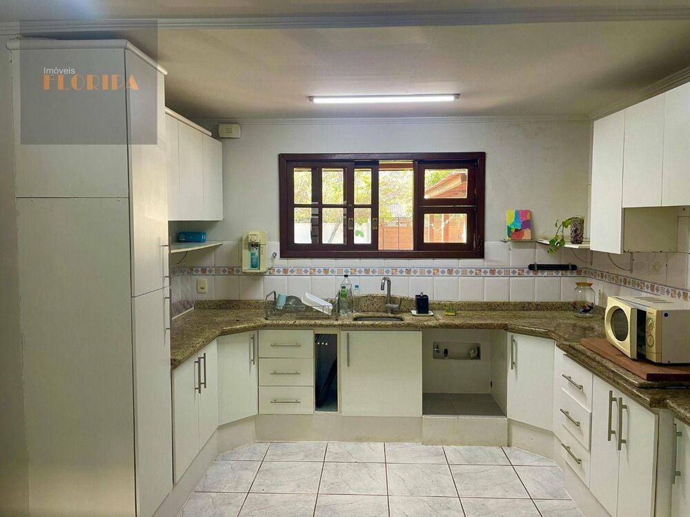 Casa, 4 quartos, 228 m² - Foto 4