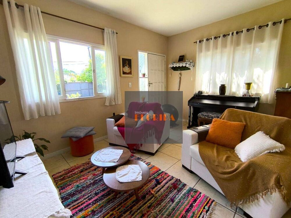 Casa, 3 quartos, 92 m² - Foto 1