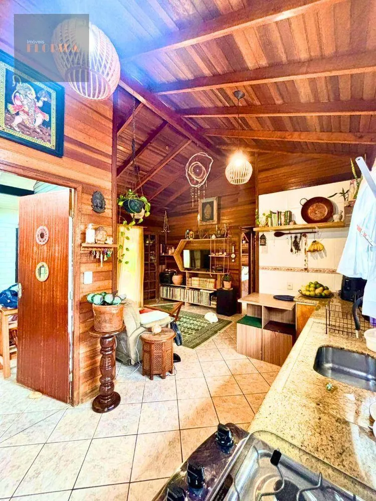 Casa, 5 quartos, 150 m² - Foto 1