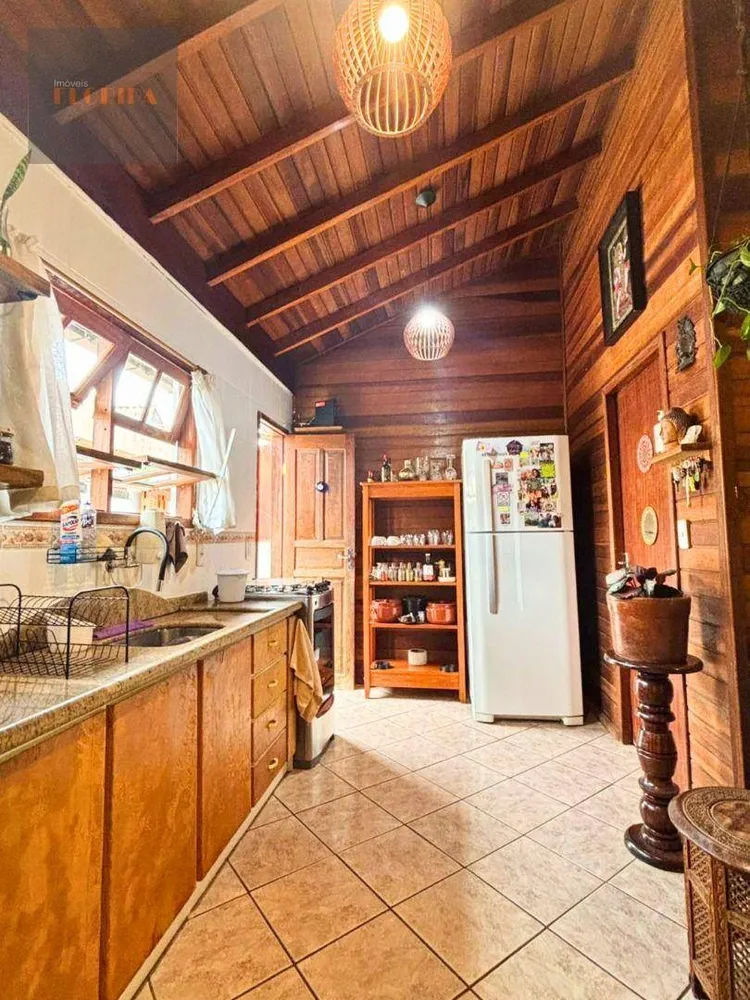 Casa, 5 quartos, 150 m² - Foto 4