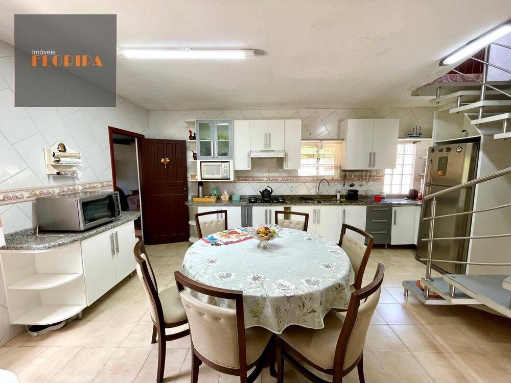 Casa, 3 quartos, 190 m² - Foto 3