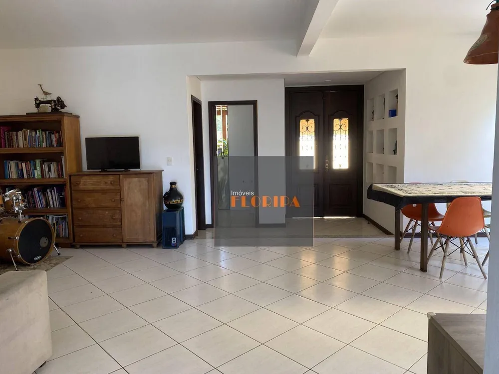 Casa, 6 quartos, 189 m² - Foto 5