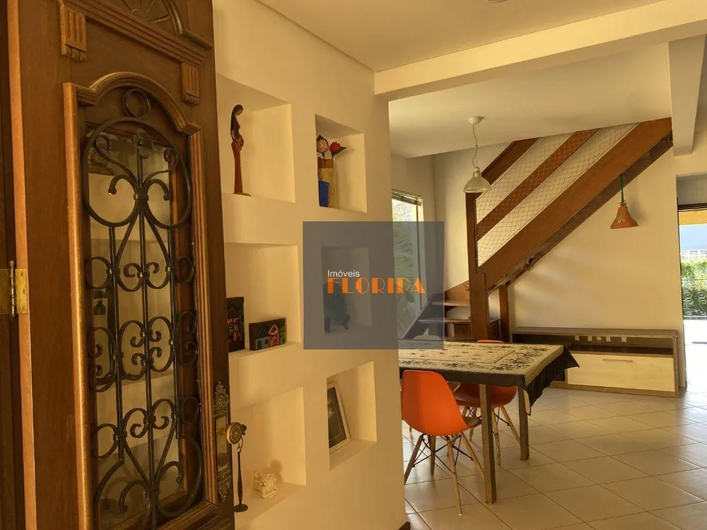 Casa, 6 quartos, 189 m² - Foto 3
