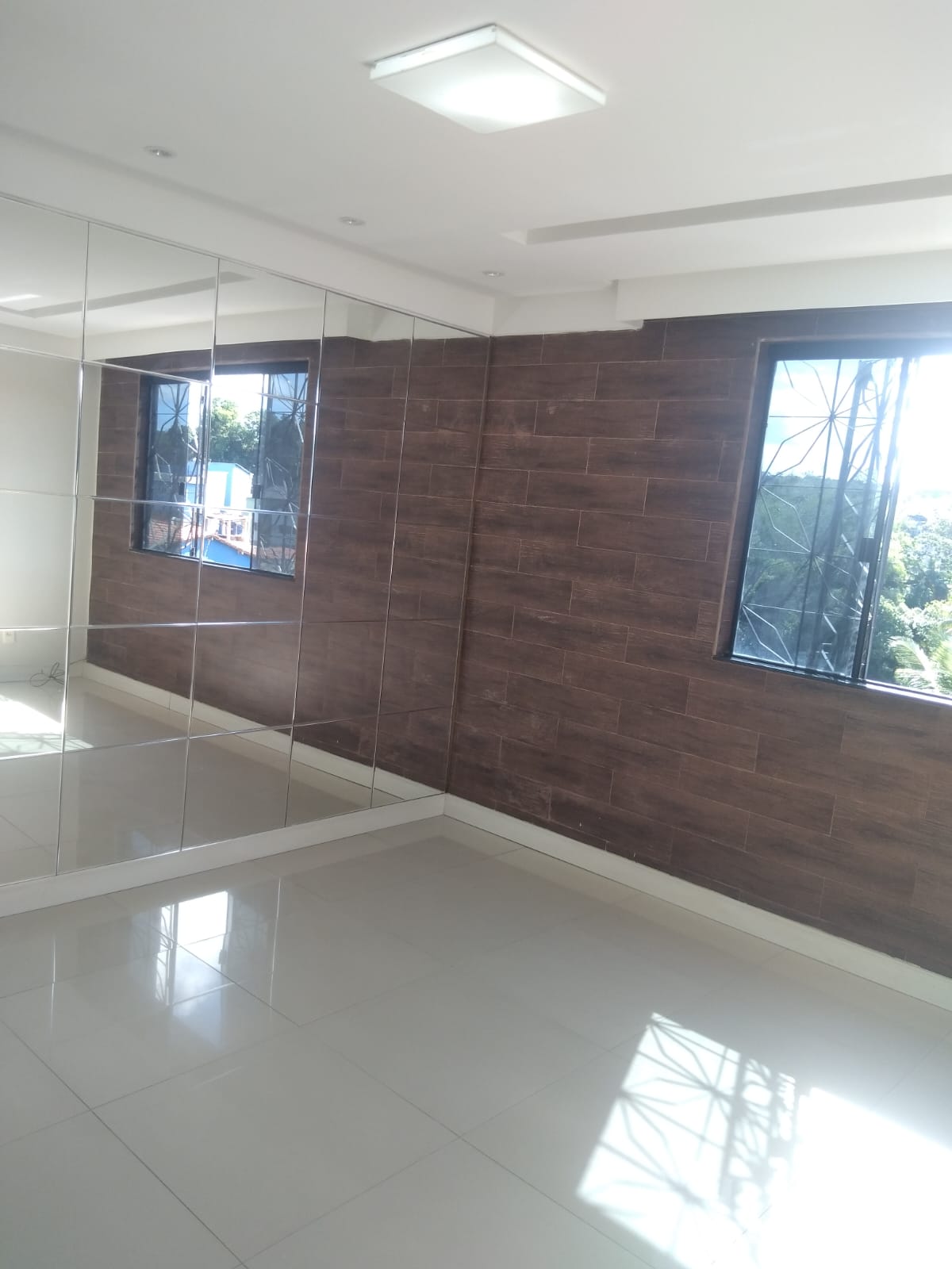 Apartamento à venda com 2 quartos, 46m² - Foto 1