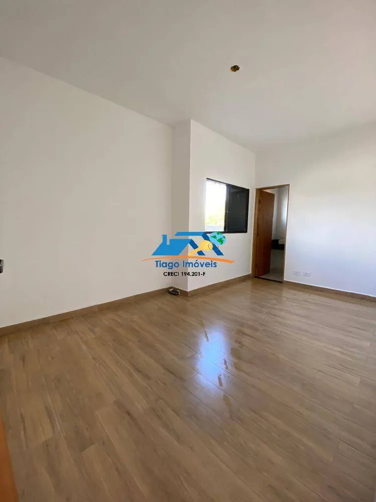 Casa, 3 quartos, 224 m² - Foto 2