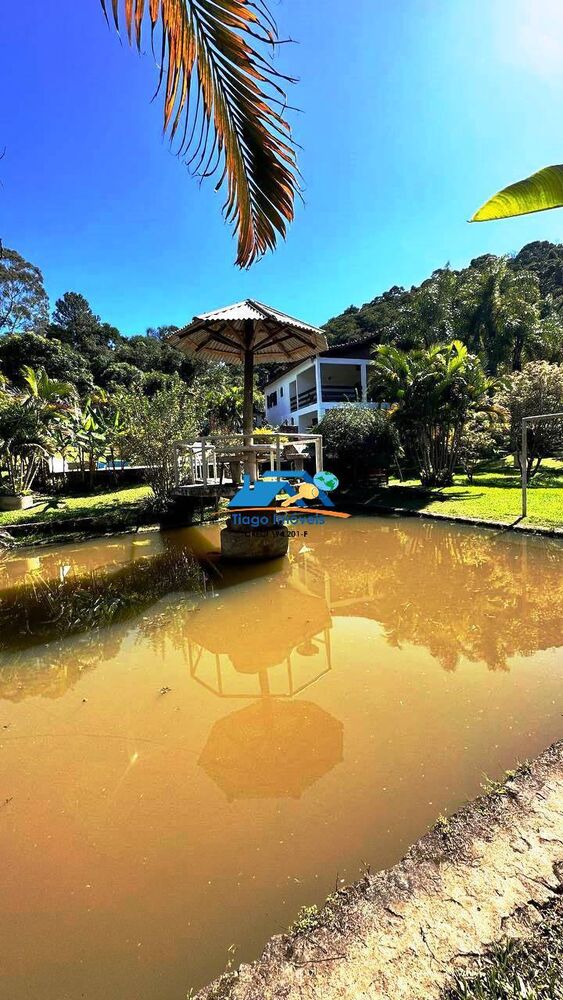 Chácara à venda com 4 quartos, 2400m² - Foto 2
