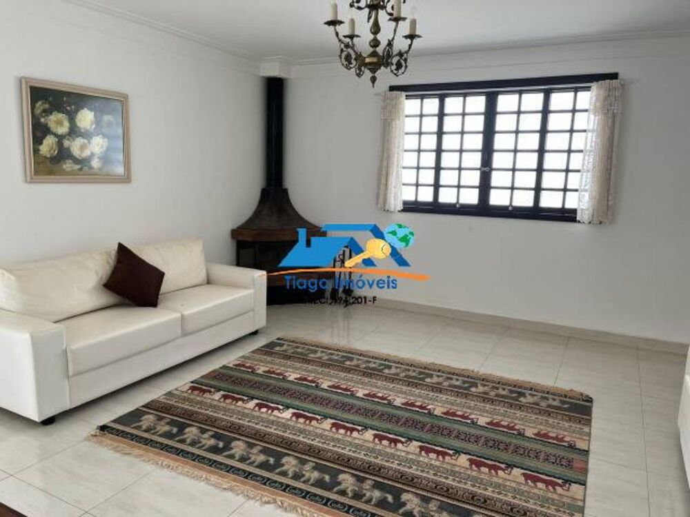 Casa à venda com 5 quartos, 1640m² - Foto 3