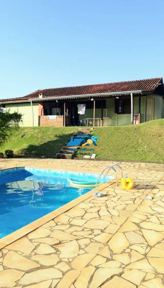 Chácara, 4 quartos, 2000 m² - Foto 1