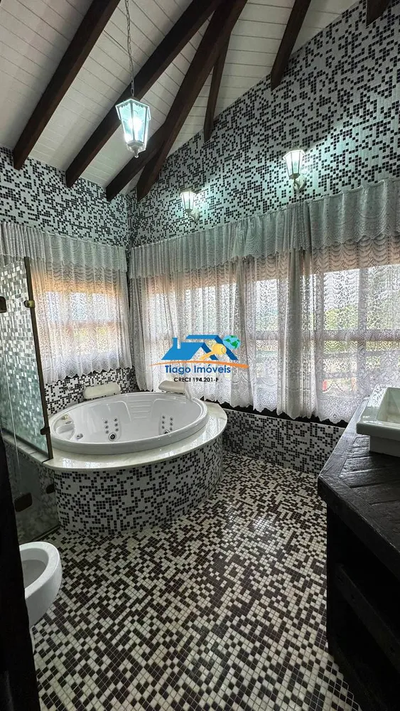 Chácara, 4 quartos, 1620 m² - Foto 3