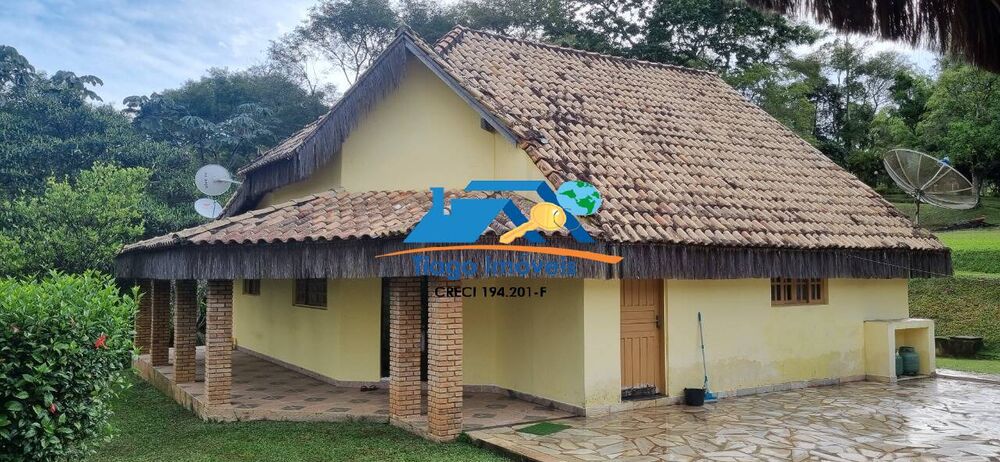 Casa à venda com 3 quartos, 2800m² - Foto 1