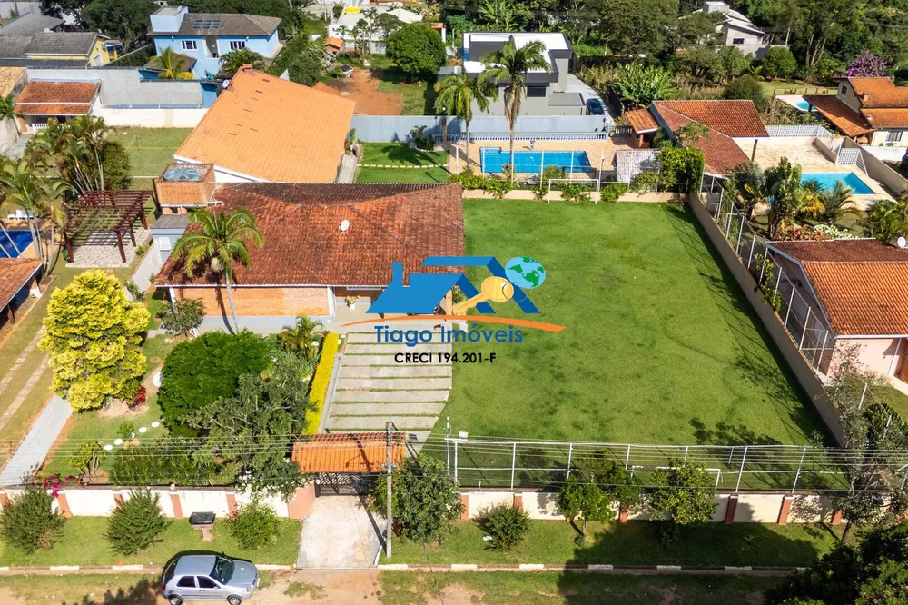 Chácara, 4 quartos, 2000 m² - Foto 1