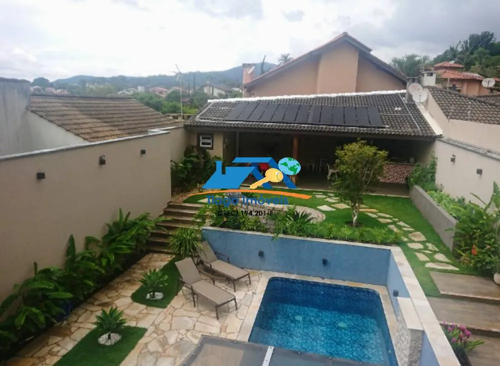 Casa, 4 quartos, 390 m² - Foto 2