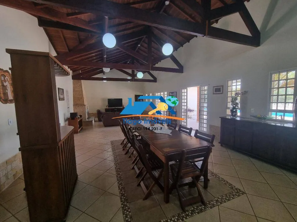Chácara, 10 quartos, 8400 m² - Foto 3