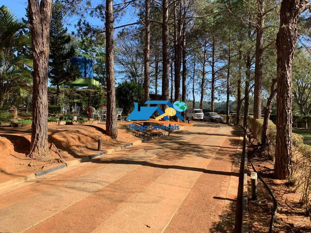 Chácara, 10 quartos, 8400 m² - Foto 1