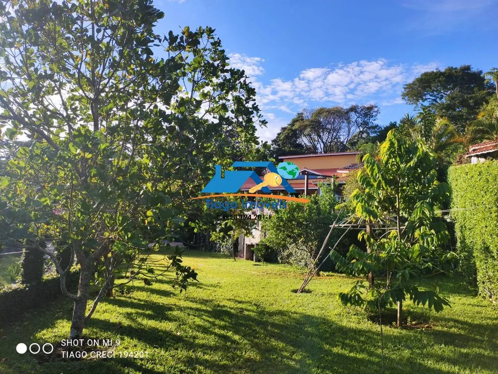 Chácara, 6 quartos, 2800 m² - Foto 1