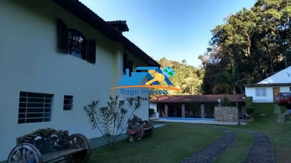 Sítio, 10 quartos, 2500 m² - Foto 1