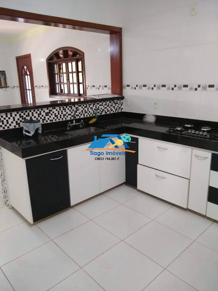 Chácara, 3 quartos, 2384 m² - Foto 2