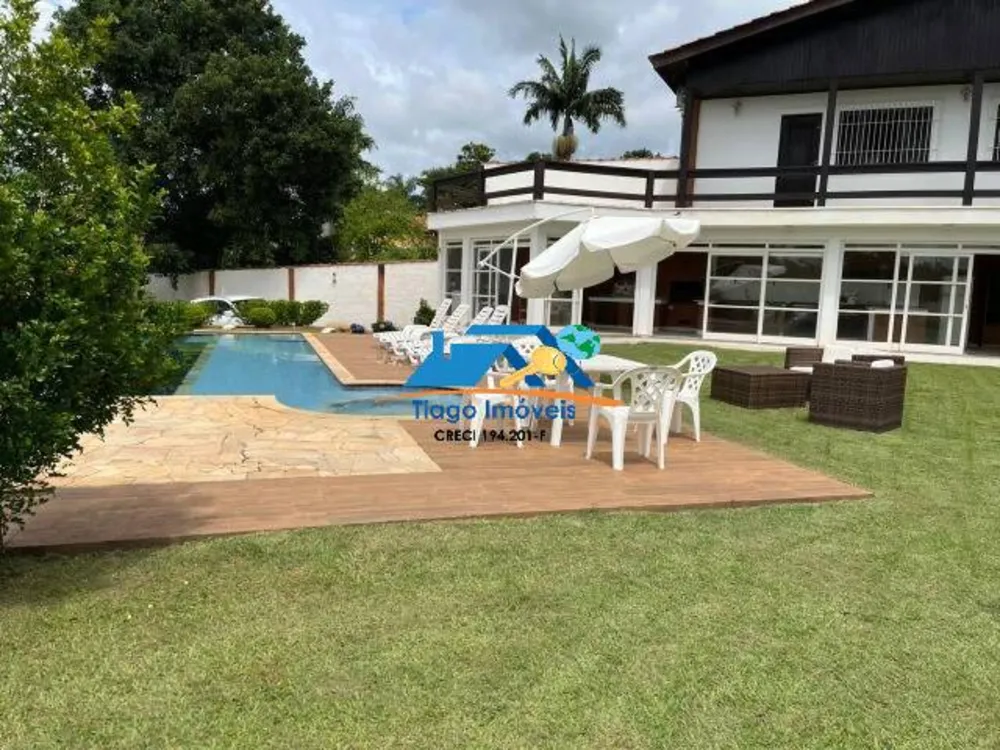 Casa, 5 quartos, 1640 m² - Foto 1
