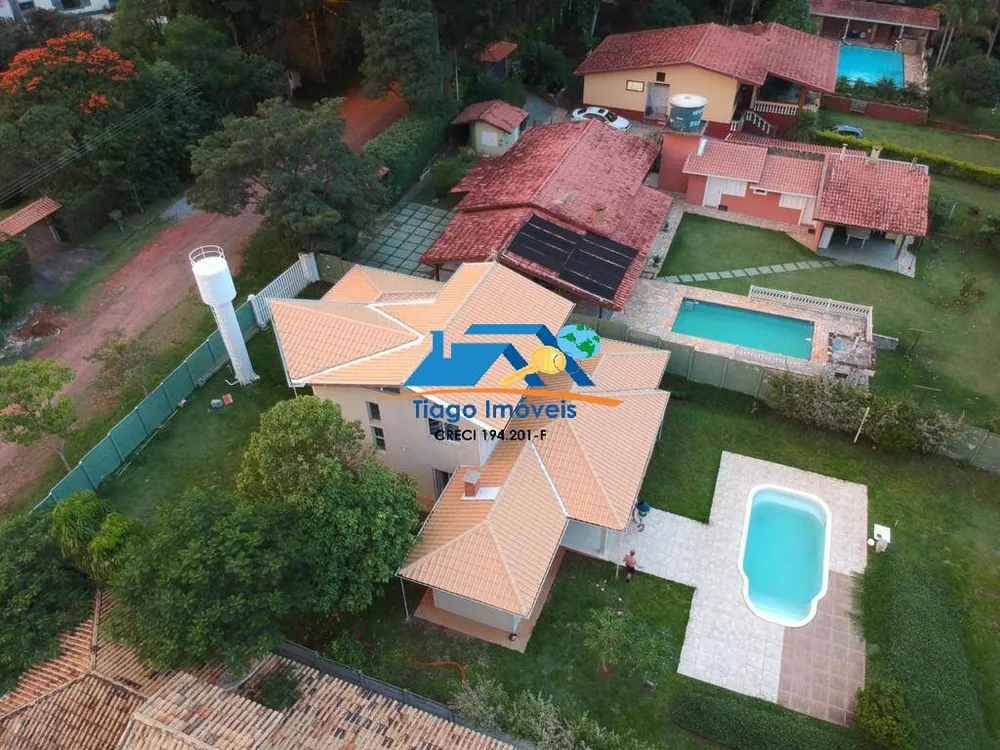 Casa, 3 quartos, 1000 m² - Foto 1
