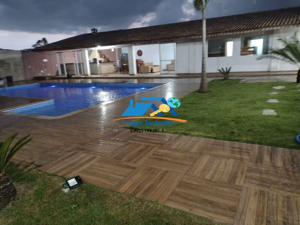 Casa, 2 quartos, 200 m² - Foto 1