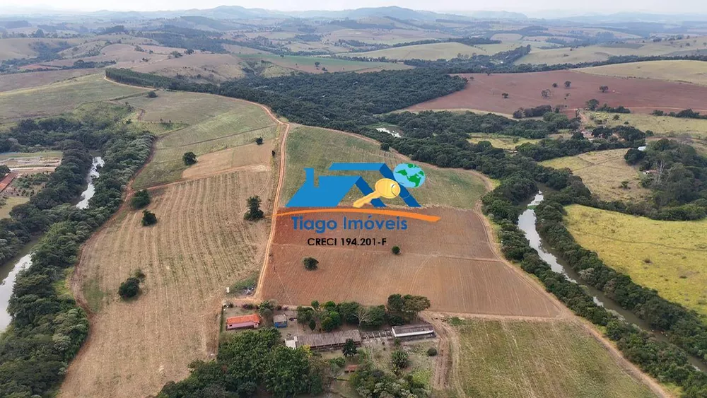 Fazenda à venda com 4 quartos, 532400m² - Foto 1