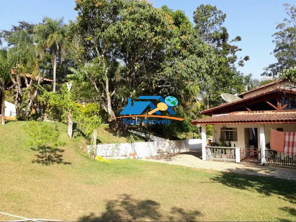 Chácara à venda com 3 quartos, 350m² - Foto 1