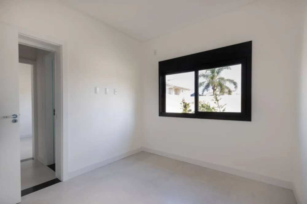 Casa, 4 quartos, 275 m² - Foto 1