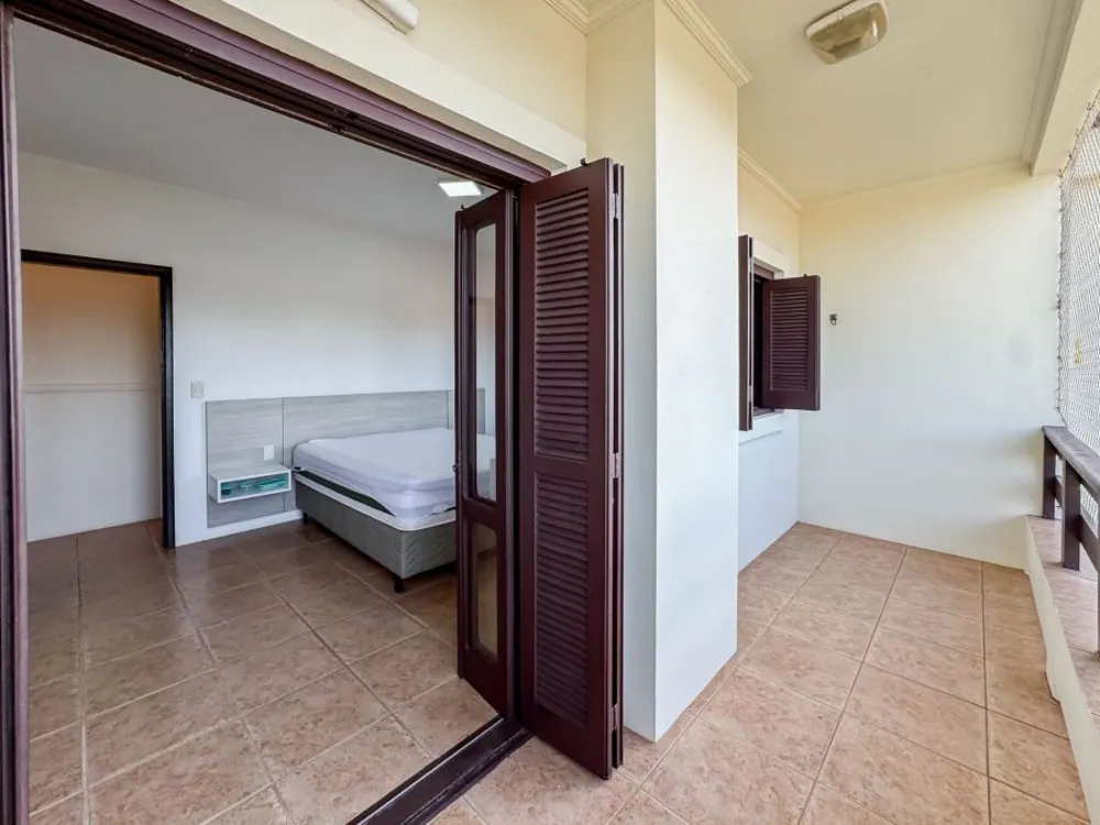 Casa, 4 quartos, 260 m² - Foto 3