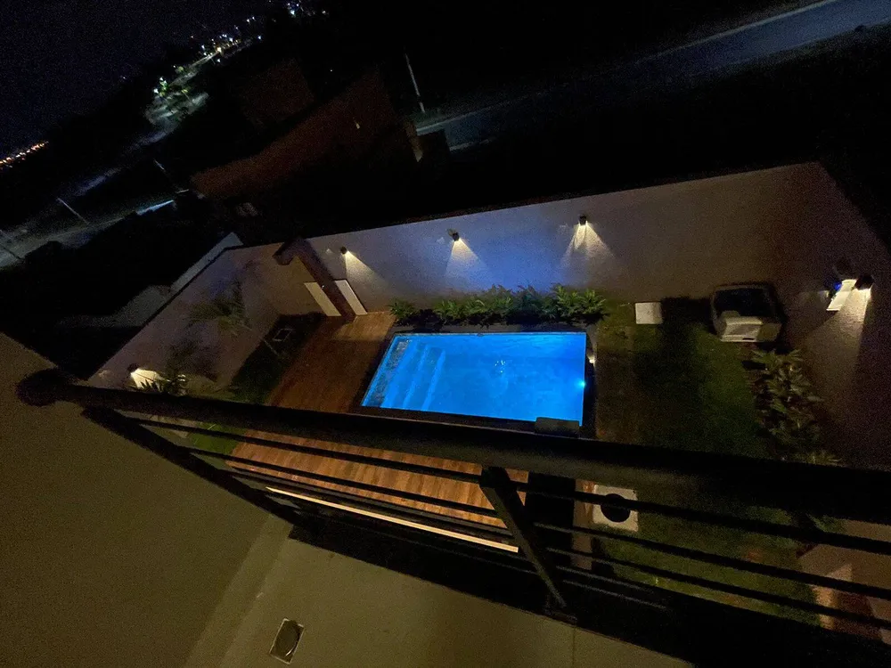 Casa, 3 quartos, 215 m² - Foto 1