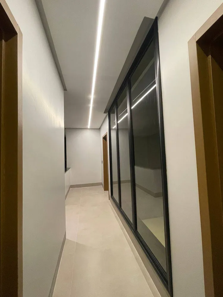 Casa, 3 quartos, 215 m² - Foto 4