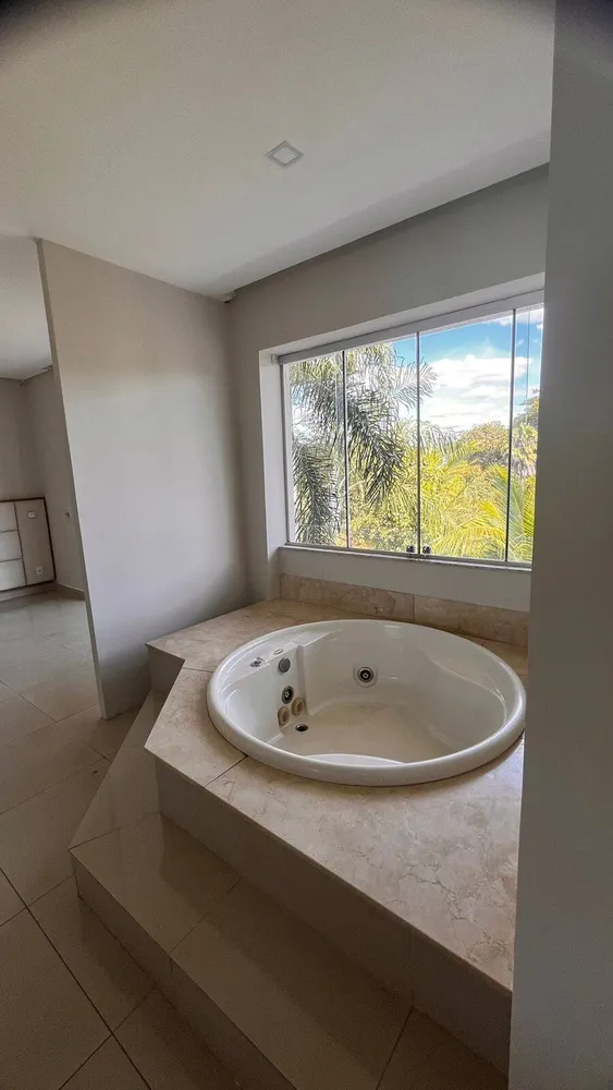 Sobrado, 4 quartos, 404 m² - Foto 2