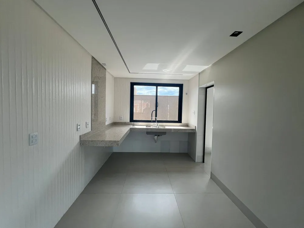 Casa, 3 quartos, 254 m² - Foto 1