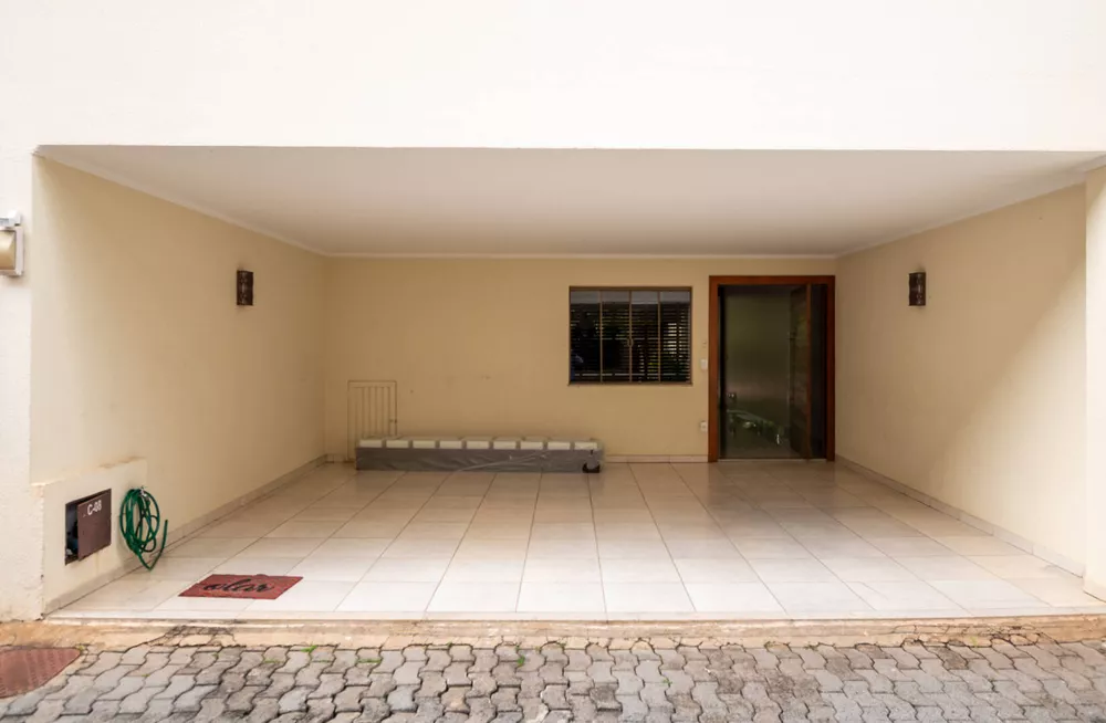 Casa à venda com 4 quartos, 197m² - Foto 3