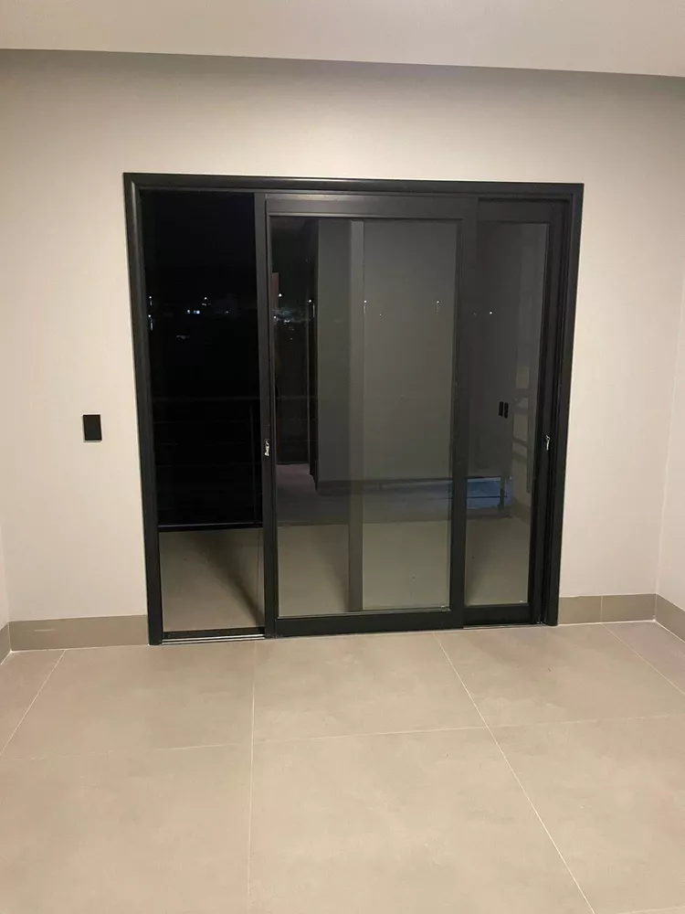 Casa à venda com 3 quartos, 215m² - Foto 4