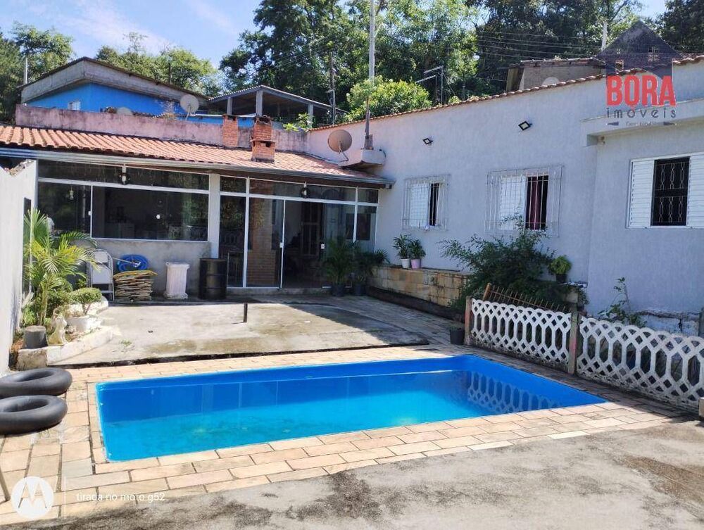 Casa, 3 quartos, 200 m² - Foto 1