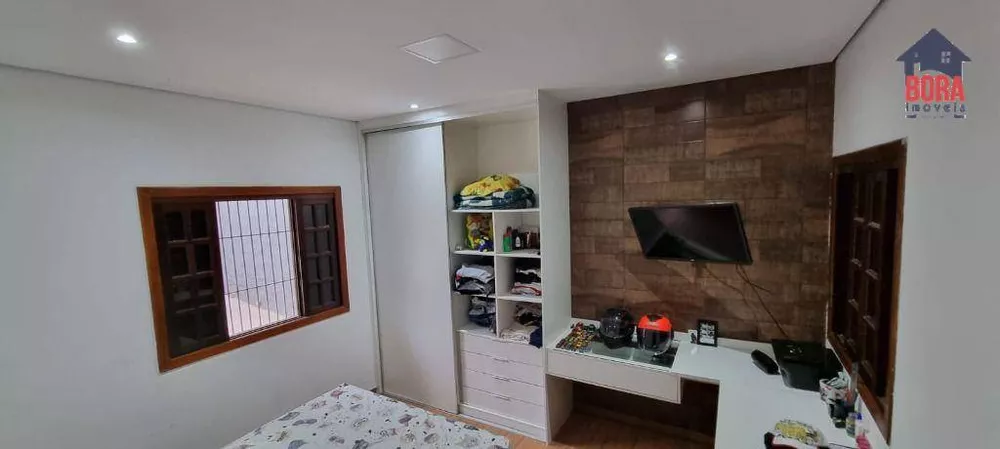 Casa à venda com 4 quartos, 210m² - Foto 5