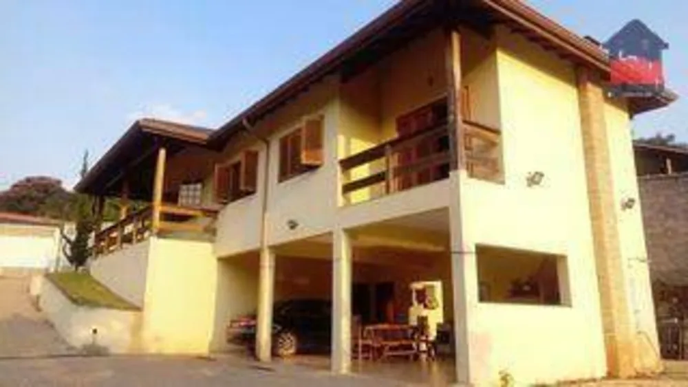Chácara, 3 quartos, 1018 m² - Foto 1