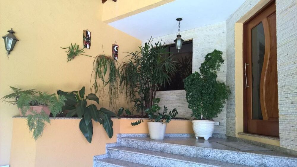 Casa de Condomínio à venda com 4 quartos, 396m² - Foto 2