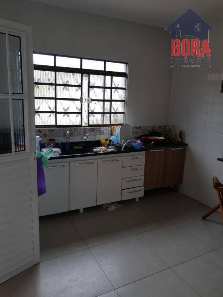 Casa de Condomínio à venda com 3 quartos, 200m² - Foto 4