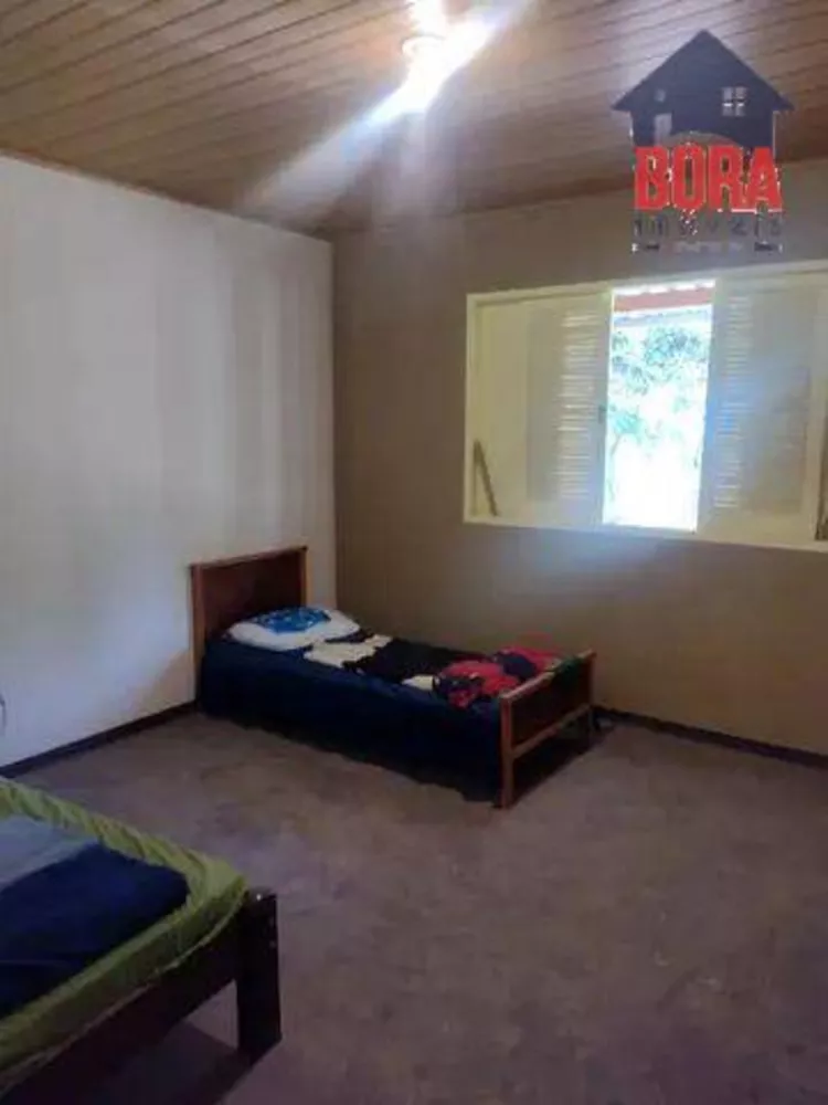 Sítio, 3 quartos, 2160 m² - Foto 1