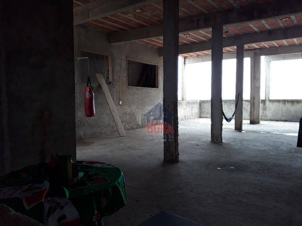 Casa à venda com 2 quartos, 400m² - Foto 3