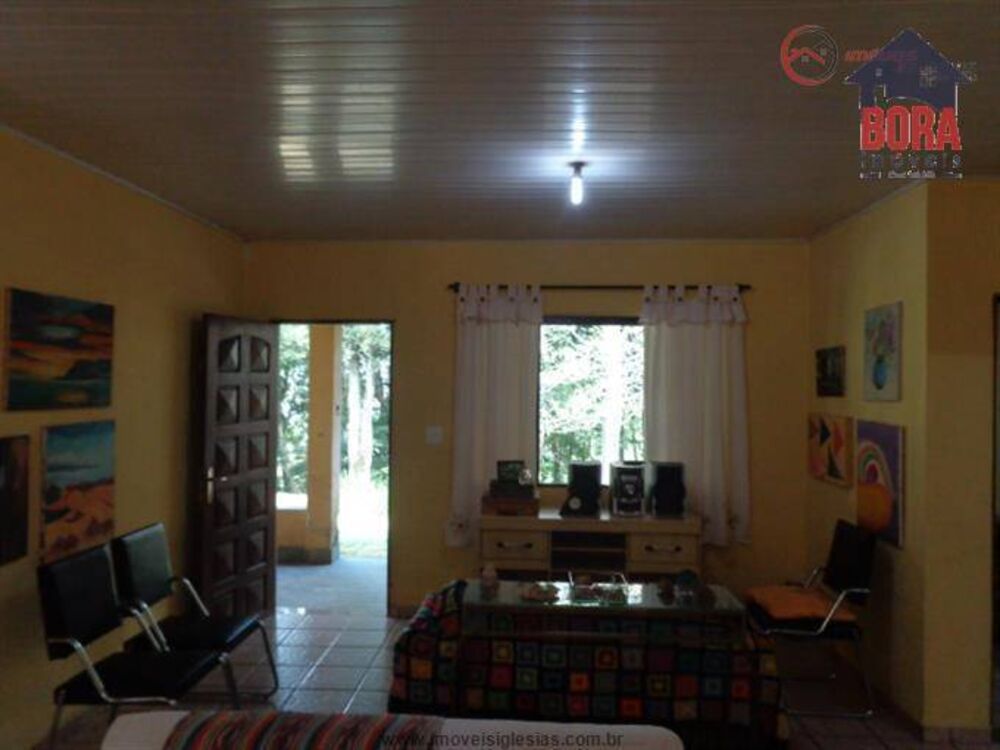 Chácara, 3 quartos, 1500 m² - Foto 1