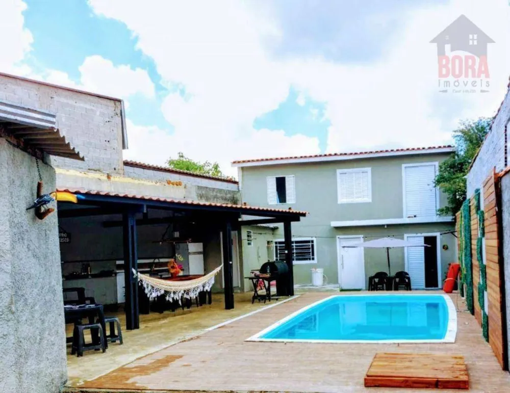 Casa, 2 quartos, 232 m² - Foto 1