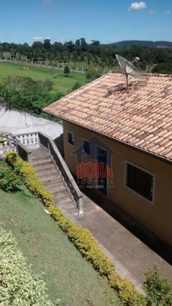 Chácara à venda com 4 quartos, 183m² - Foto 8