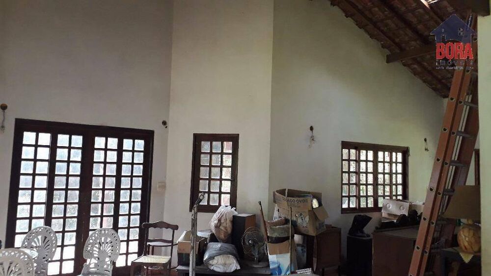 Chácara, 3 quartos, 1480 m² - Foto 1
