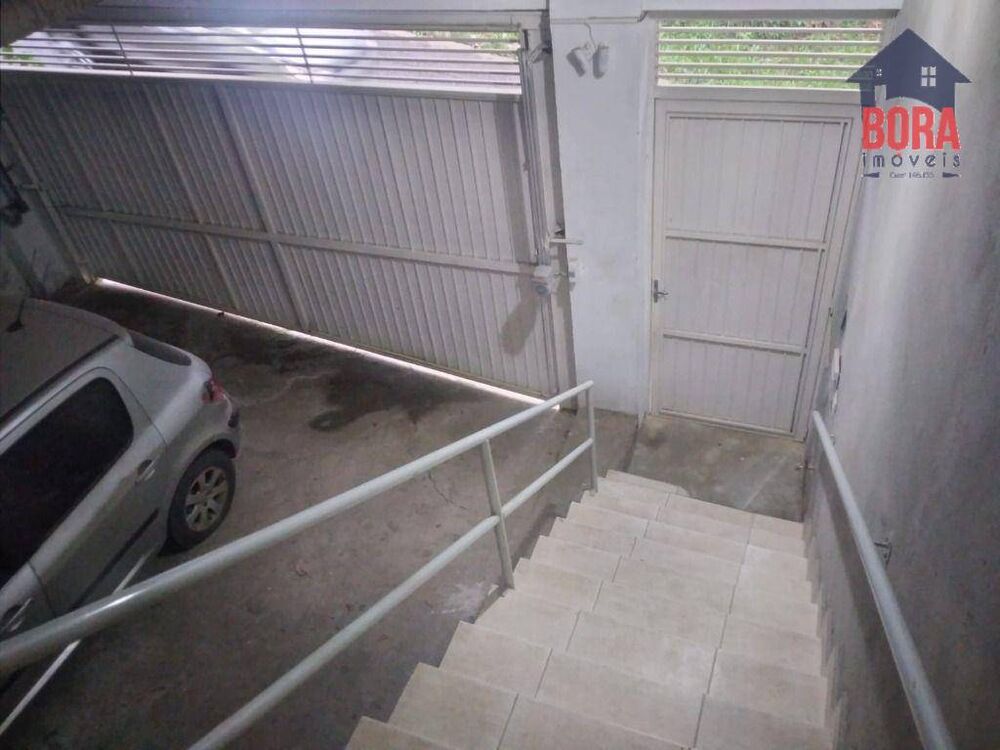 Casa à venda com 2 quartos, 100m² - Foto 8